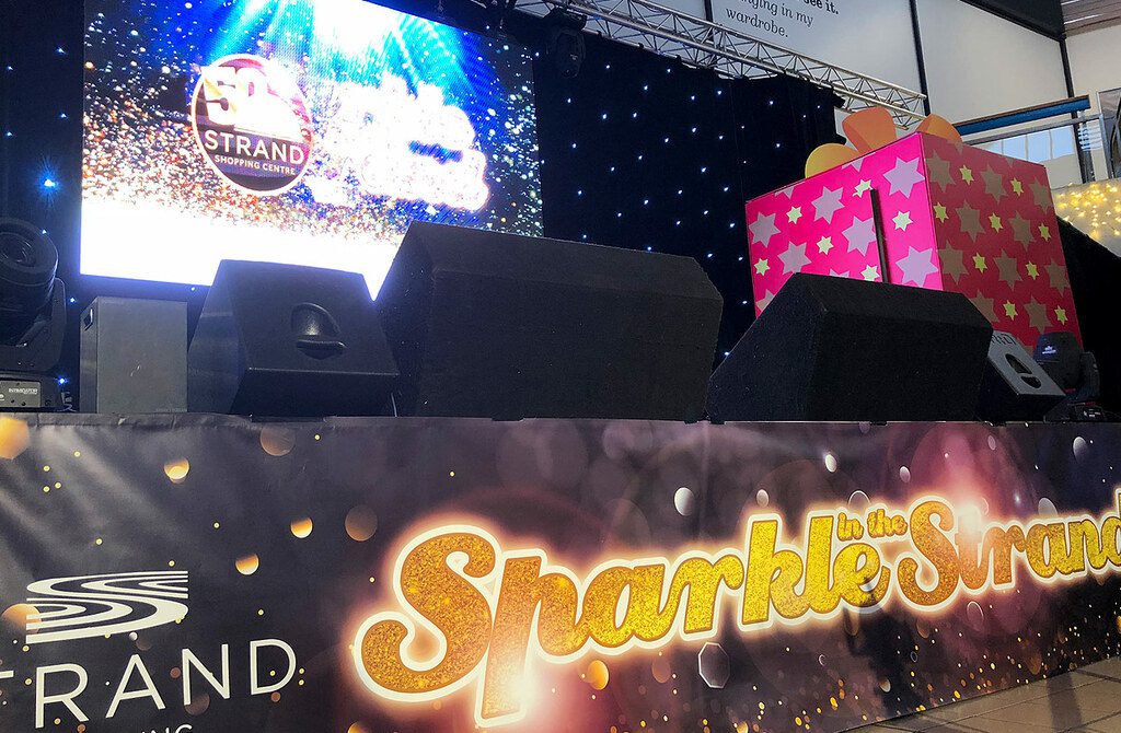 Sparkle in the Strand - Christmas begins in Bootle curtesy of Pete Pinnington Productions