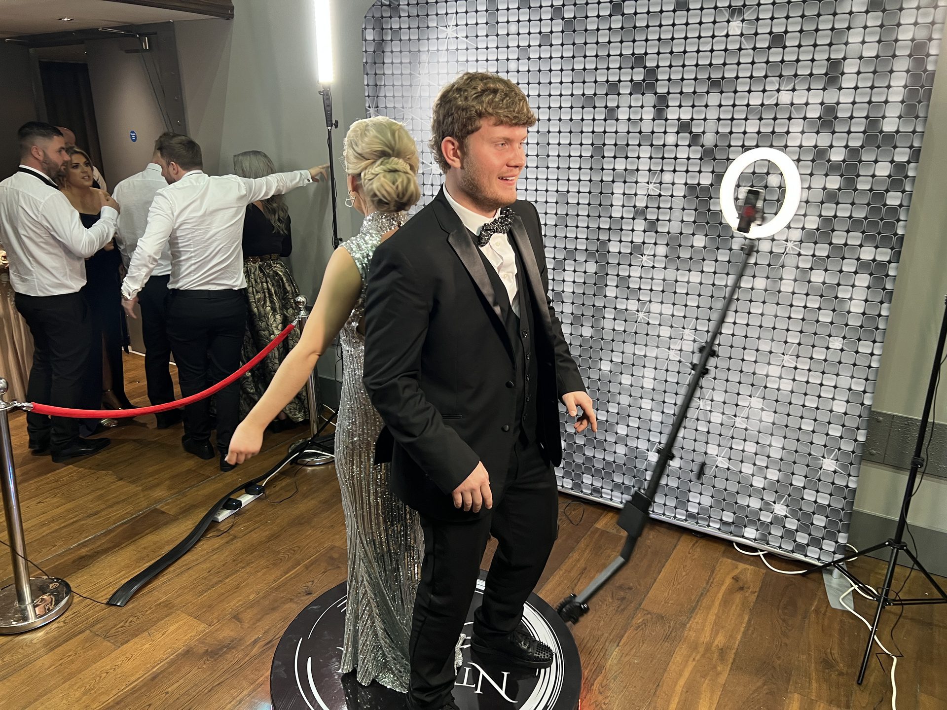 Pete_Pinnington_Productions Selfie Photo Experiences - 360 Selfie Spinner