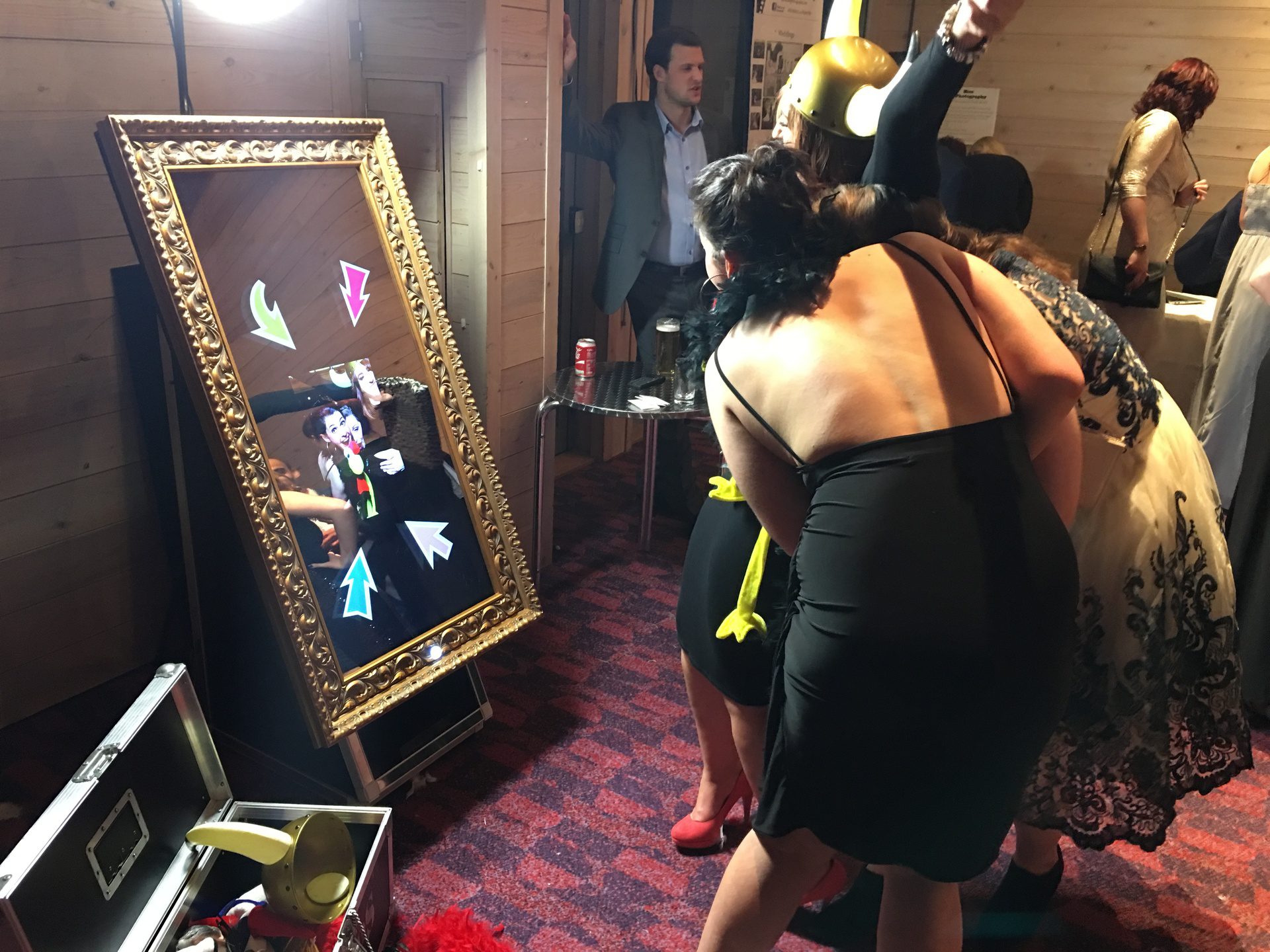 Pete_Pinnington_Productions Selfie Photo Experiences - Magic Selfie Mirror