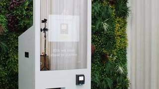 Pete_Pinnington_Productions Selfie Photo Experiences - Modern Mirror Booth