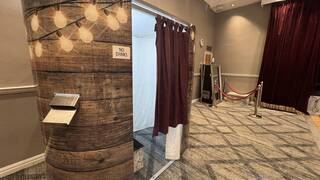 Pete_Pinnington_Productions Selfie Photo Experiences - Oval Photo Booth