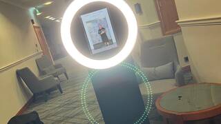 Pete_Pinnington_Productions Selfie Photo Experiences - Selfie Gif Pod
