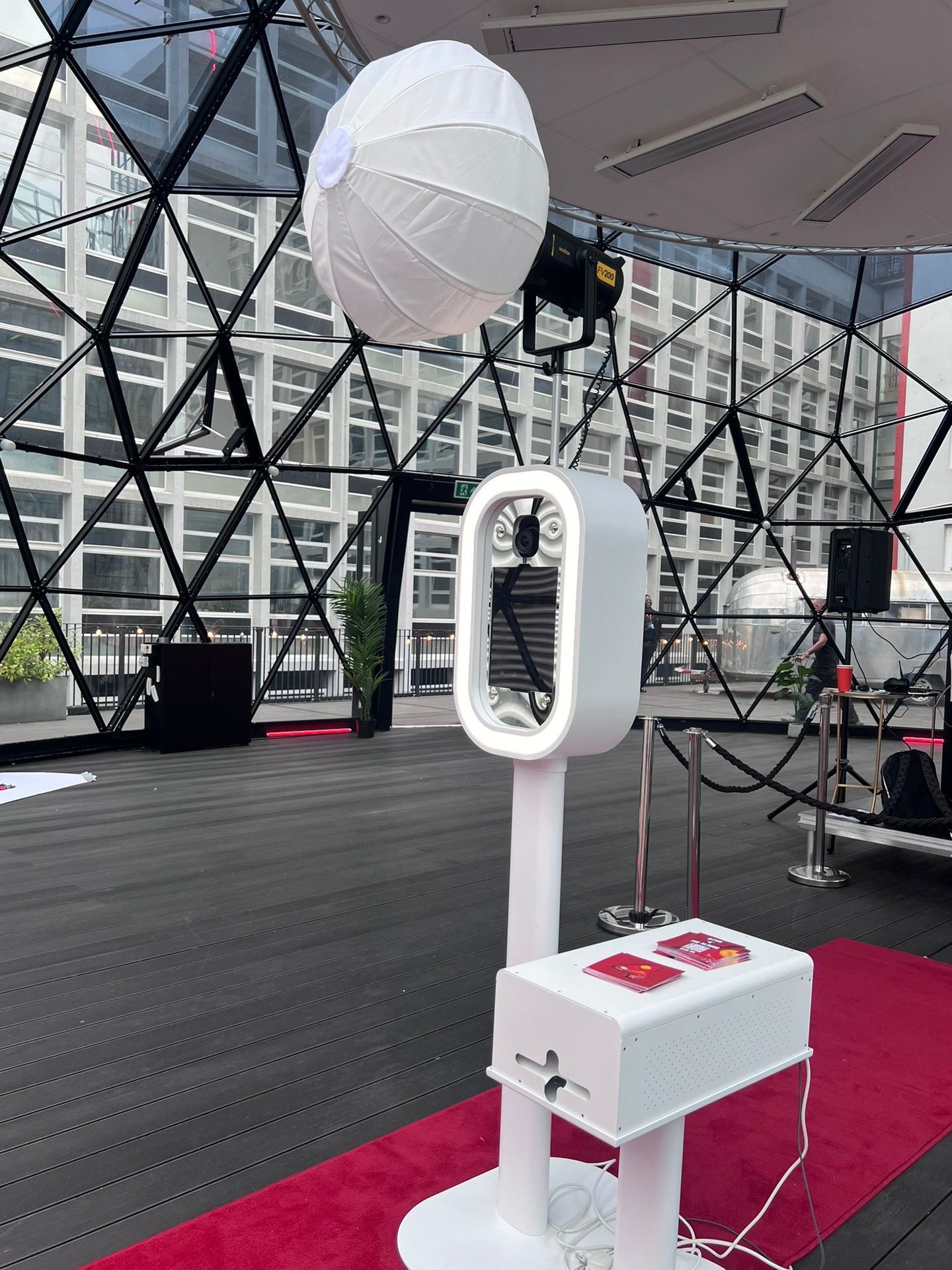 Pete_Pinnington_Productions Selfie Photo Experiences - Viva Booth