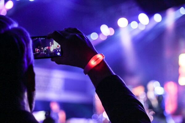 Pete_Pinnington_Productions LED Light-up Wristbands